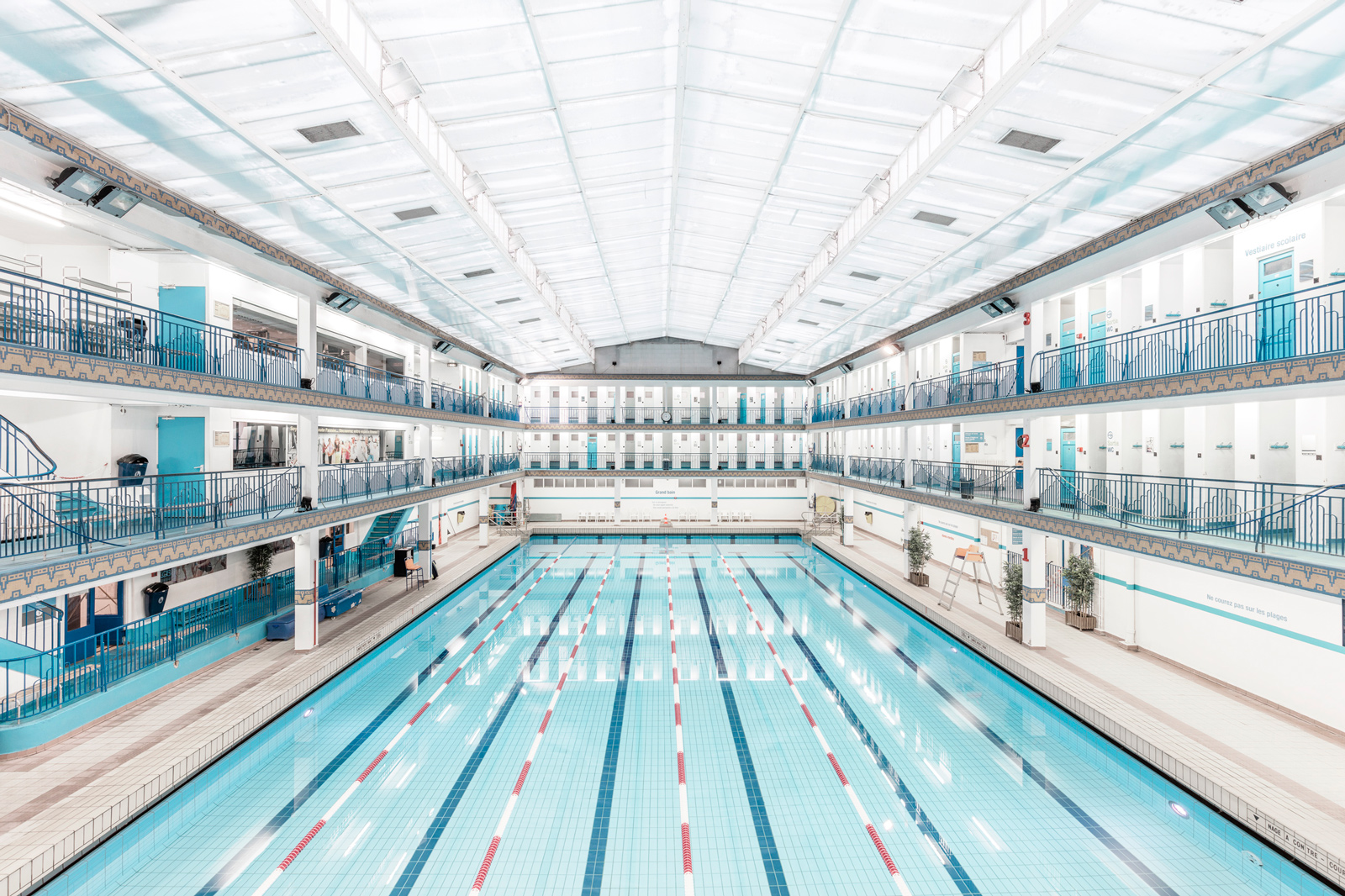 Paris Swimming Pools by FAVRE LUDWIG@ - Creative Work