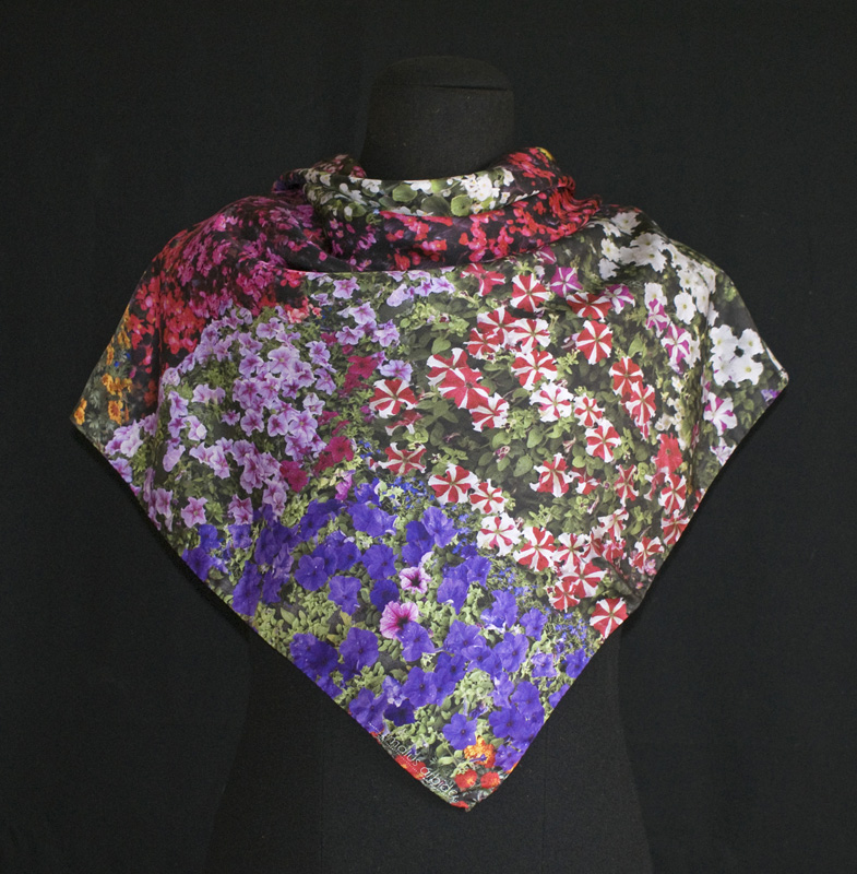 Flores Bilbao silk scarf by Malús Arbide - Creative Work - $i