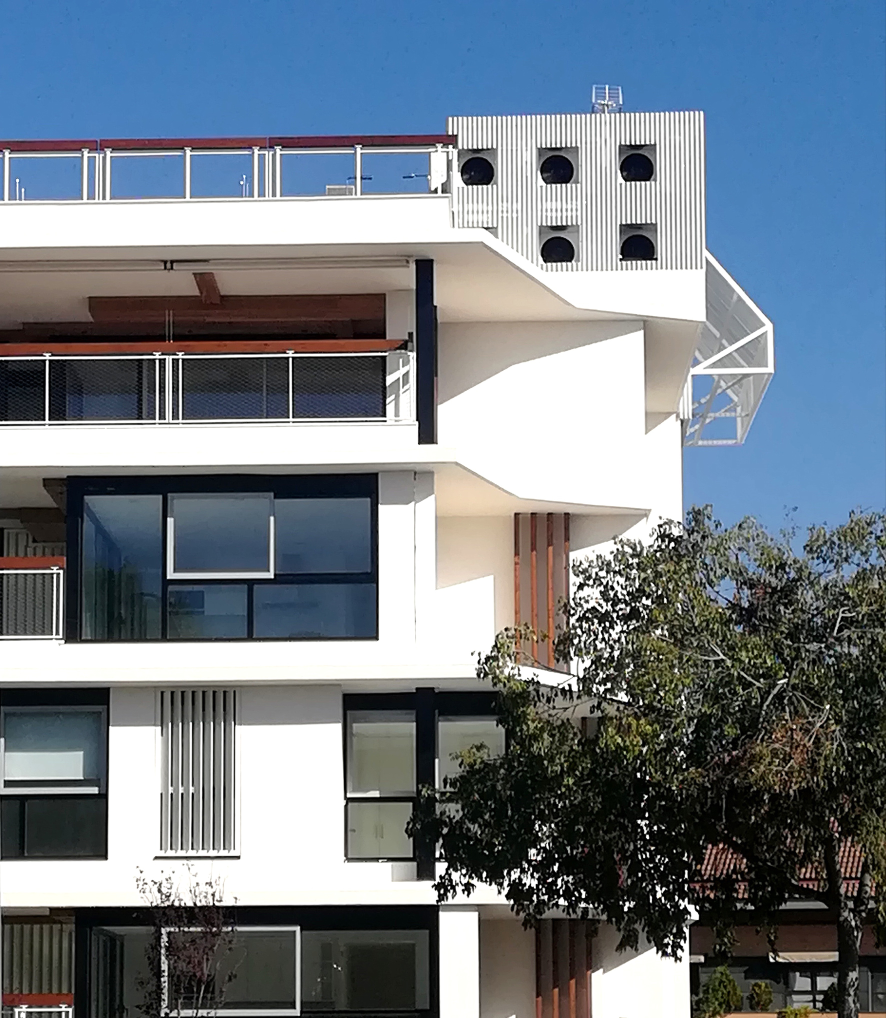 Edificio Mirasierra, Boadilla del Monte, Madrid by Juan Ignacio Mera González - Creative Work - $i