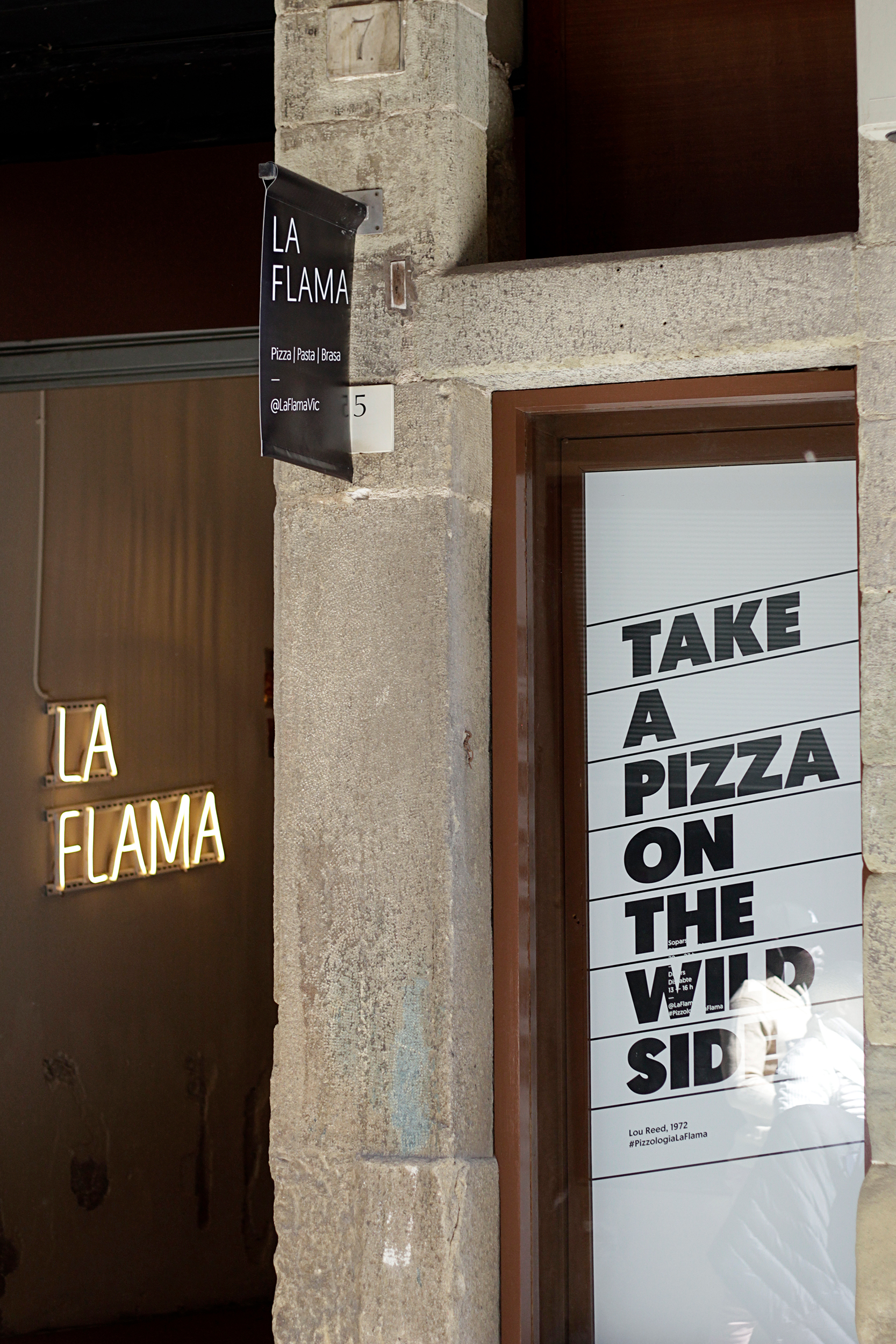 La Flama — La pizzería cultural by Alucina - Creative Work