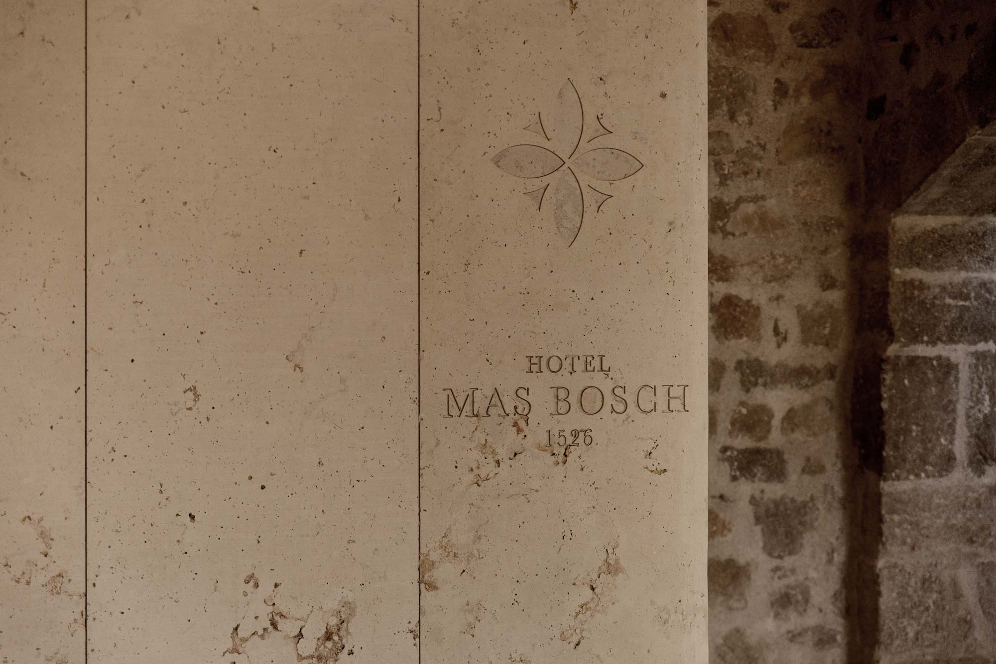 Mas Bosch — La historia en un hotel by Alucina - Creative Work