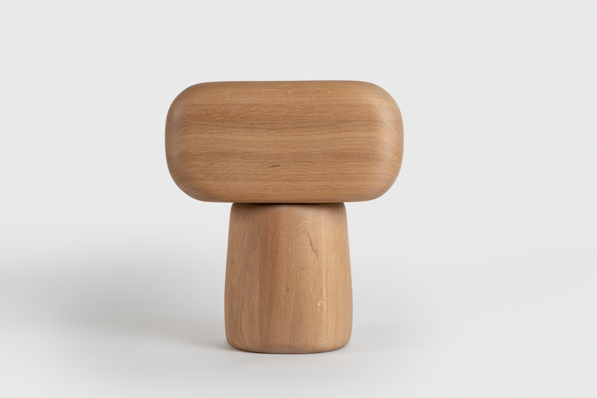Hughes stool by Ludivine Jalabert - Creative Work