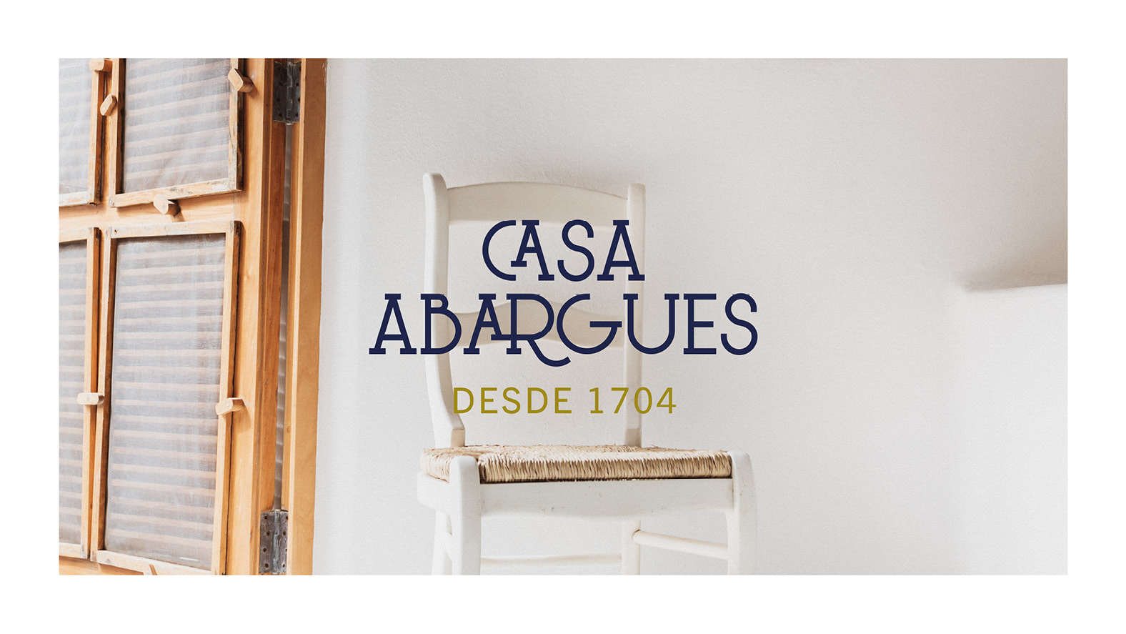 Aceite de Oliva Virgen Extra Premium Casa Abargues by Carla Gil Adrover - Creative Work