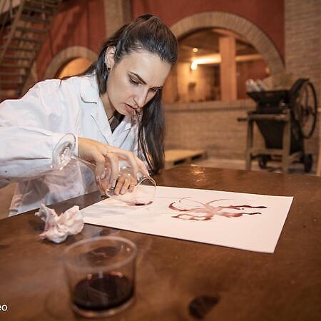 ARTE CON VINO V.N.